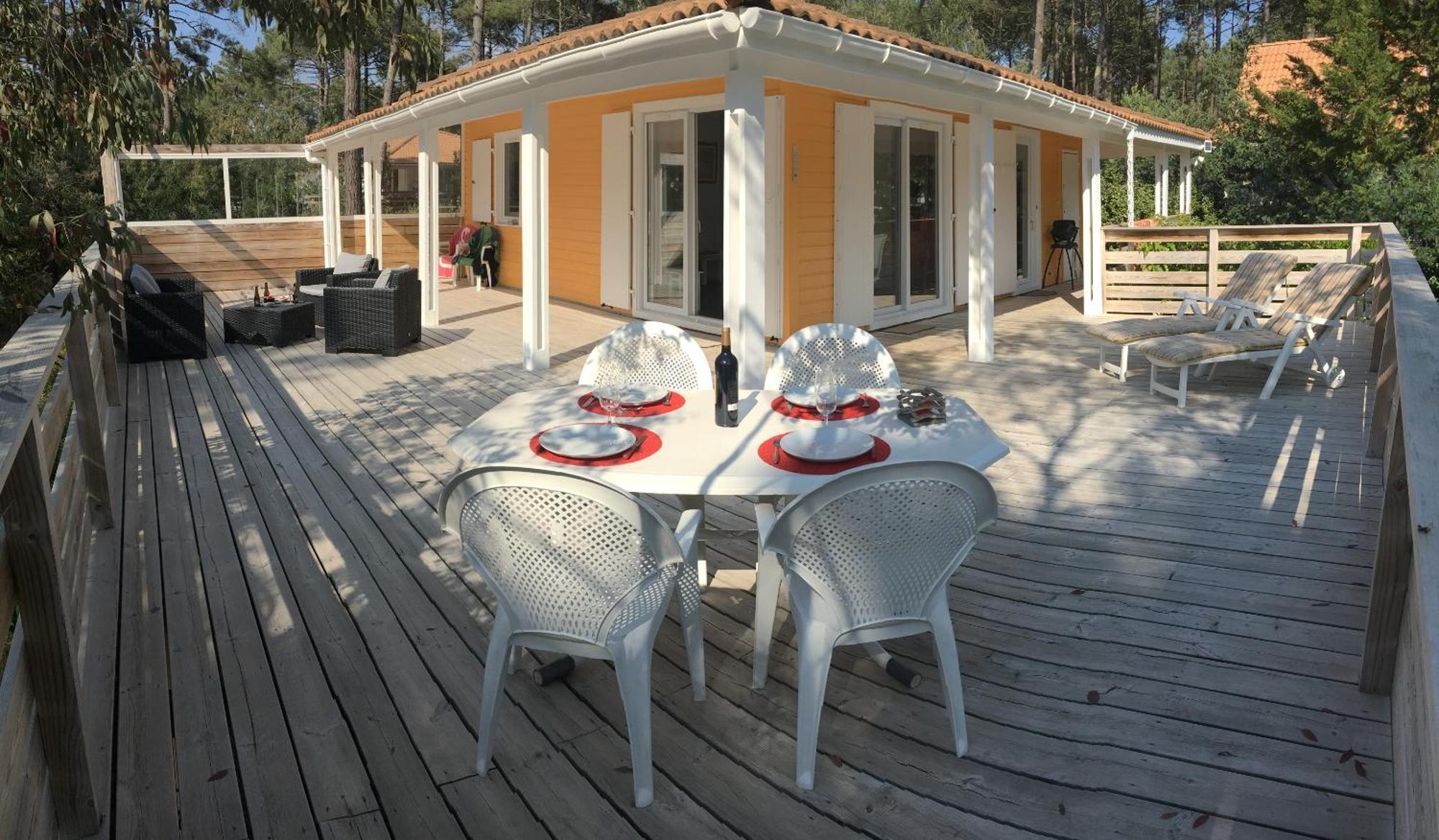Chalet orange naturiste la Jenny Le Porge Exterior foto